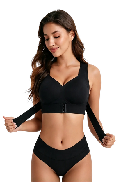 Modèle portant le soutien-gorge noir JOY-STYLE Curve™ Embrace sans armatures avec bandes de maintien ajustables