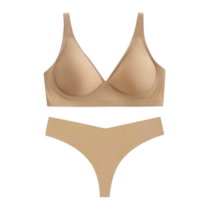 Ensemble lingerie JOY-STYLE beige sans coutures avec soutien-gorge sans armatures et string assorti en matière douce